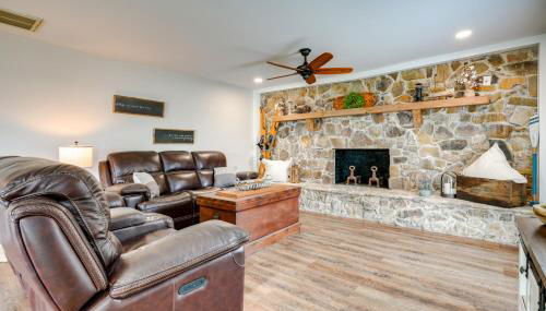 Sunset Paradise on Weiss Lake with Private Dock! - Foto 3