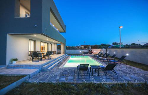 Villa Tia with heated pool & jacuzzi - Foto 16