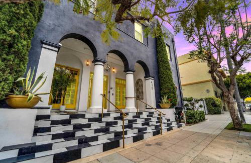 The Neon Elm Hotel - Foto 48