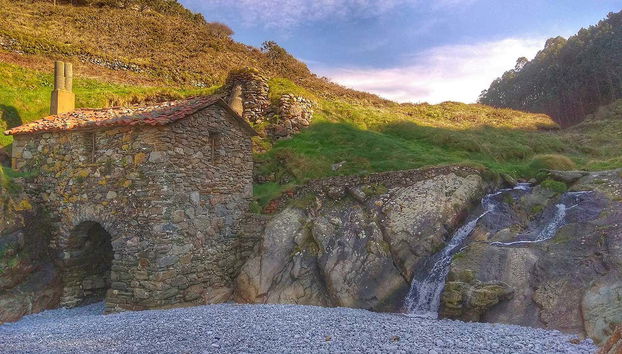 Cabo Vidío Hiking Tour - Photo 2, A mini waterfall