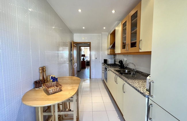 Albufeira Valley 1 With Pool by Homing - Photo 10