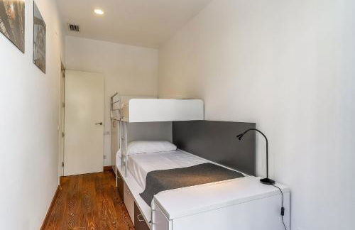 AB Montjuic - Foto 79