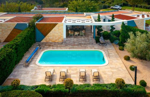 Villa Royal Green Two - Photo 39