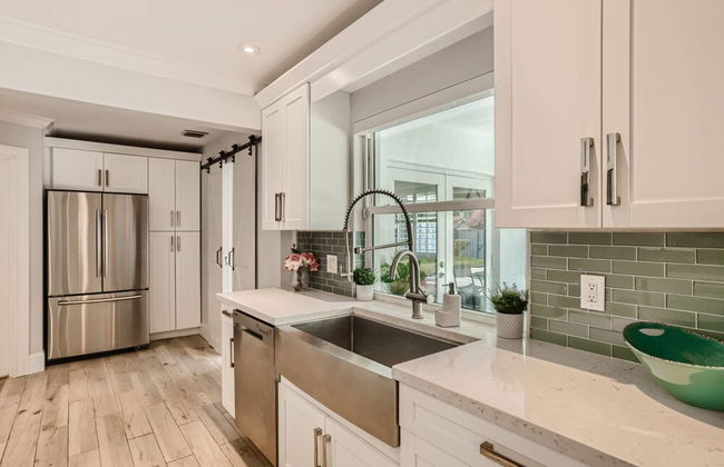 Great Location Private House Pool, Hot Tub, Patio w/ Fire Pit 3br/2ba - Foto 8