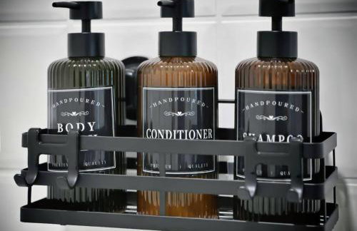 1 Bed Self Check-in pool Gym 30 plus Day Stays - Foto 16