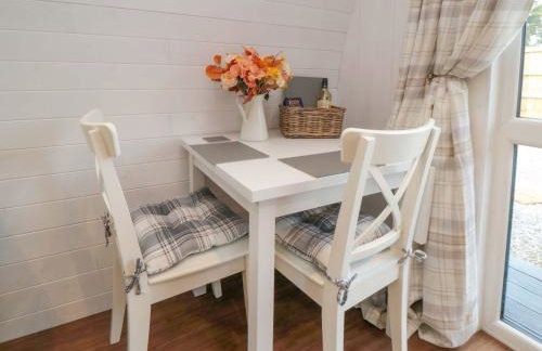 Bumblebee Glamping Pod - Foto 4