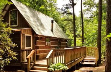 Romantic Log Cabin with Hot Tub near Cherokee National Forest, Tennessee - Foto 5