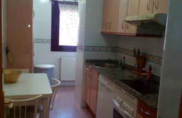 Los Prados - HUCA Oviedo - Parking gratuito - Foto 8