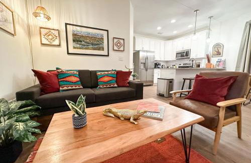 The Prairie Suite Newly Built Upscale Central - Photo 44