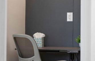 Luxury 3BR Condo | Mins to Manhattan - Foto 46