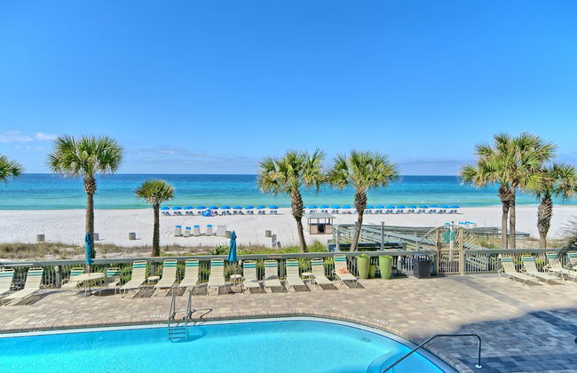 Beautiful Beachfront Condo with Pool View - Unit 0203 by RedAwning - Foto 30
