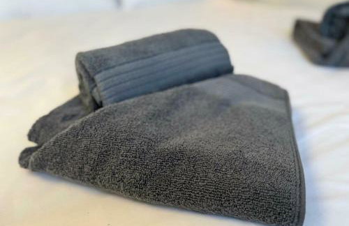 Delightful Self Contained Garden View Retreat - Foto 9