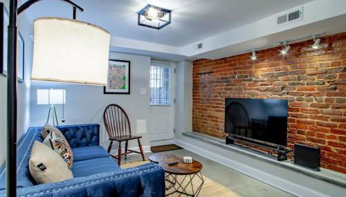 2-BR Petworth Pad Walk to METRO Subway - Foto 3