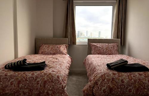 Entire Penthouse with Balcony & Canary Wharf Views - Foto 7