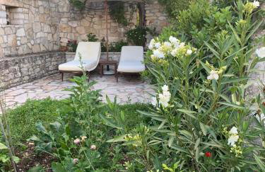 Harry's Studios - Photo 24