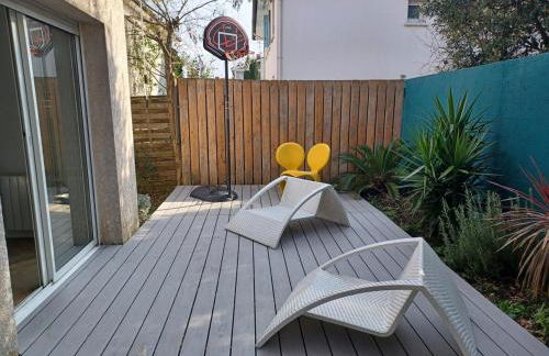 Quiet loft 7 min to Roseraie metro station - Photo 2