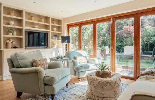 Beautiful Ground Floor Apartment Plus Private Garden - Photo 6