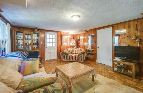 3 Mi to NIH! Spacious Bethesda Apt with Yard - Photo 15