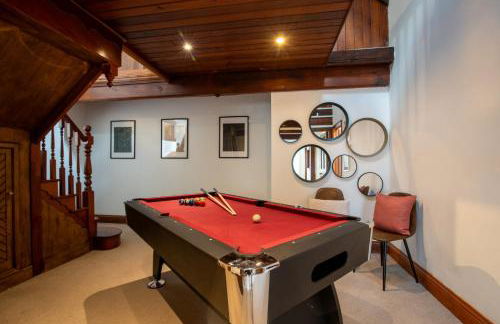 Madison House - Converted Church 5 Bed Pontypool - Photo 3