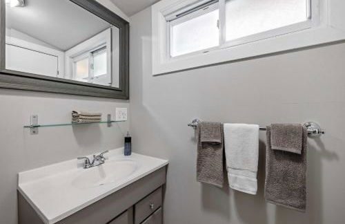 Bright & Chic 1st Flr Studio - Short-Midterm Stays - Foto 10