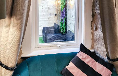 Riverside Cottage - Photo 2