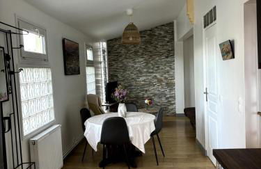 Pavillon indépendant au 1er étage de deux chambres - Foto 3