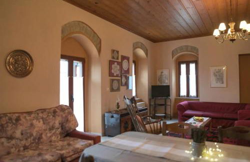 Sophia's Stone House - Foto 32