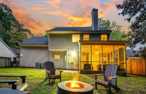 Country Haven - Hot Tub & Pool! Game Room, King Beds, Mins 2 dwtn - Foto 9