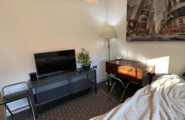 Modern flat in Egham by Royal Holloway University Royal Ascot and Windsor near Heathrow Airport - Foto 22