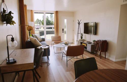 The White House, A Unique ABQ Stay in Central Location near Uptown - Foto 9