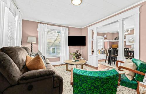 Eclectic Bungalow in the Heart of Royal Oak - Foto 15