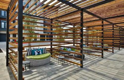 Luxurious New Unit 1Bd1Ba Pool Golf Sim - Foto 23