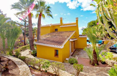 El Portet - beachfront holiday home with private pool in Moraira - Foto 16