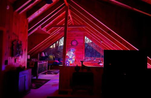 BearHavencabinfun 3 story Log Cabin Mountain View,Hot Tub, sleeps 10 - Foto 5