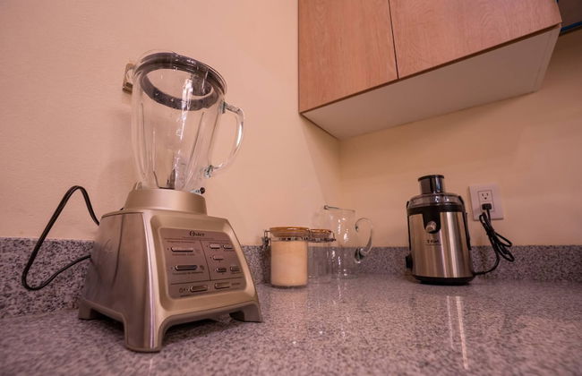 Luxury Apartment With Poll - Photo 56