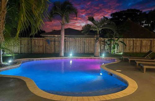 Delilas Chic 3 Bedroom 2 bath Abode with Heated Pool - Foto 4