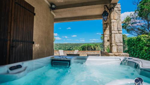 Belle Villa avec Superbe vue, Piscine et Jacuzzi - Photo 3