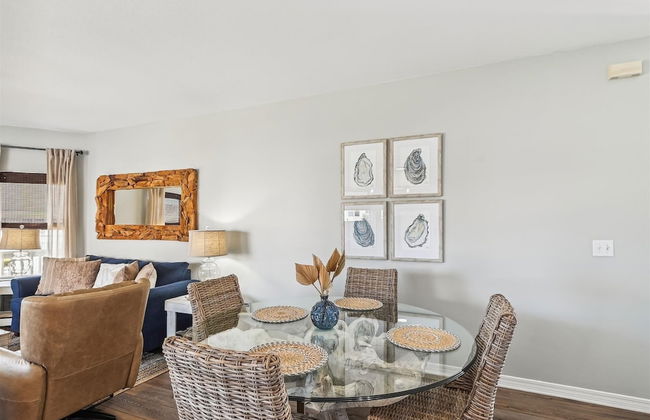 SPC 9232 is a Beautiful recently upgraded 2 BR with Free Beach Service by RedAwning - Foto 43