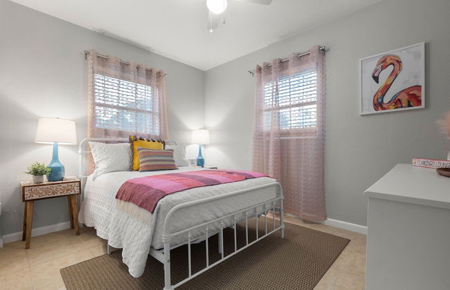 11350 Central Oasis 4BR Pool Home - Photo 11