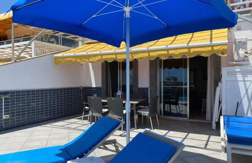 Billy's Beachfront Apartment with pool access - Foto 10