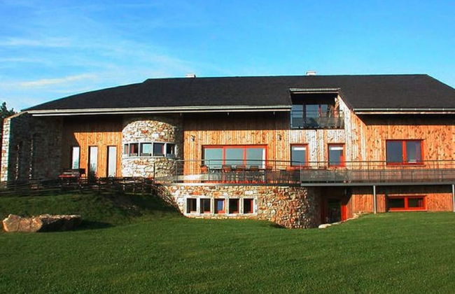 Large Home With Sauna, Ovifat - Photo 1