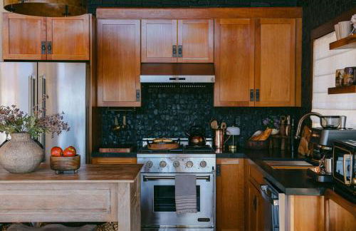 Wild Moon Ranch with Pickleball, Cedar Tub, Views - Foto 9