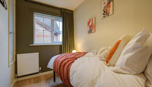 Central 3-Bedroom House Sleeps 5 with Parking - Foto 4