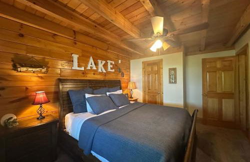 5 BDR for 20 with Hot Tub Pool Table & Lake View - Foto 18