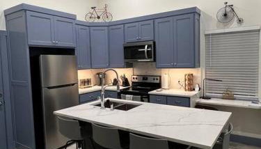 Perfectly located 2 bed/2 full bathroom/1 sofa bed - Foto 2