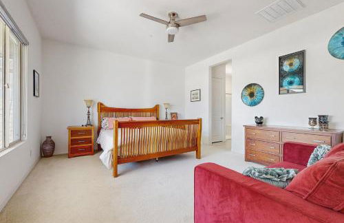 Bright desert oasis with hot tub and grill, shared pool and tennis in 55 plus community - Foto 13