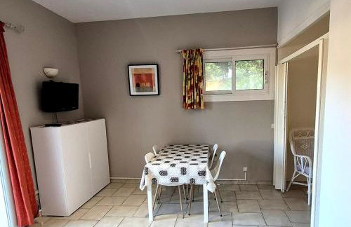 APPARTEMENTS DANS VILLA EN REZ DE JARDIN - Foto 44