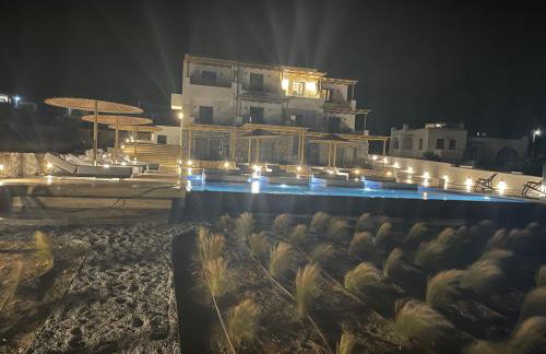 Latramys Suites - Photo 15