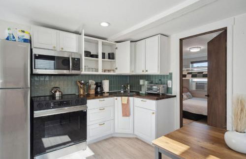 Keefe Korner AC Parking Walk to Beach - Photo 8