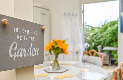 The Town House at Muntham- Luxury Holiday Home with Hot Tub - Photo 46